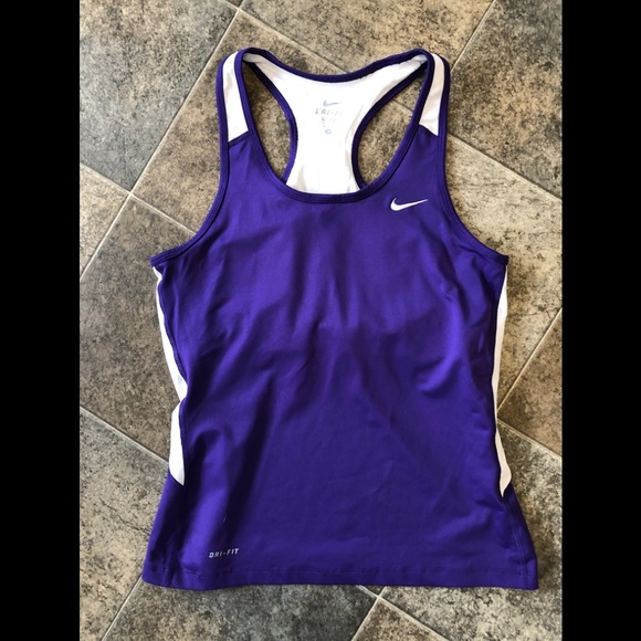 Nike Tops - 🍁3/$25🍁 Nike Dri-Fit Tank with Built-In Bra